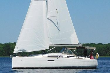34' Jeanneau 2016 Yacht For Sale